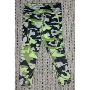 Zyia Active Camo Pocket Capris Leggings Athletic Workout Womens Size 12